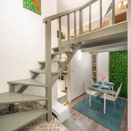 A77 Buda Castle Apartmán *