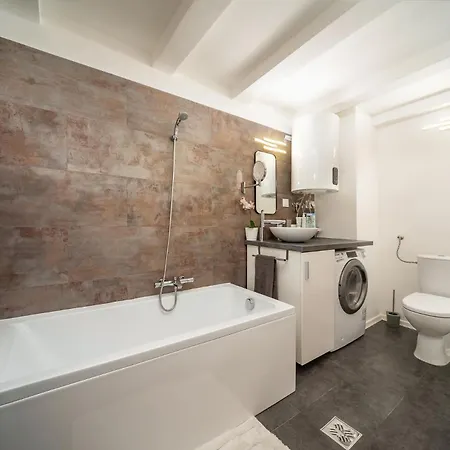 A77 Buda Castle Appartement *